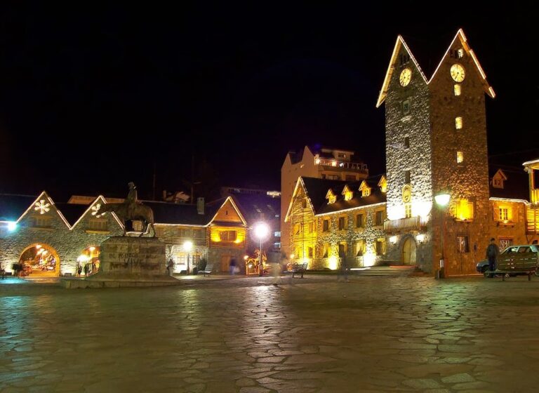 O que fazer à noite em Bariloche - Bariloche para Brasileiros - Restaurantes, eventos programados, degustação de vinhos, cervejarias e passeios noturnos. Descubra o que fazer à noite em Bariloche - Vale Liberdade
