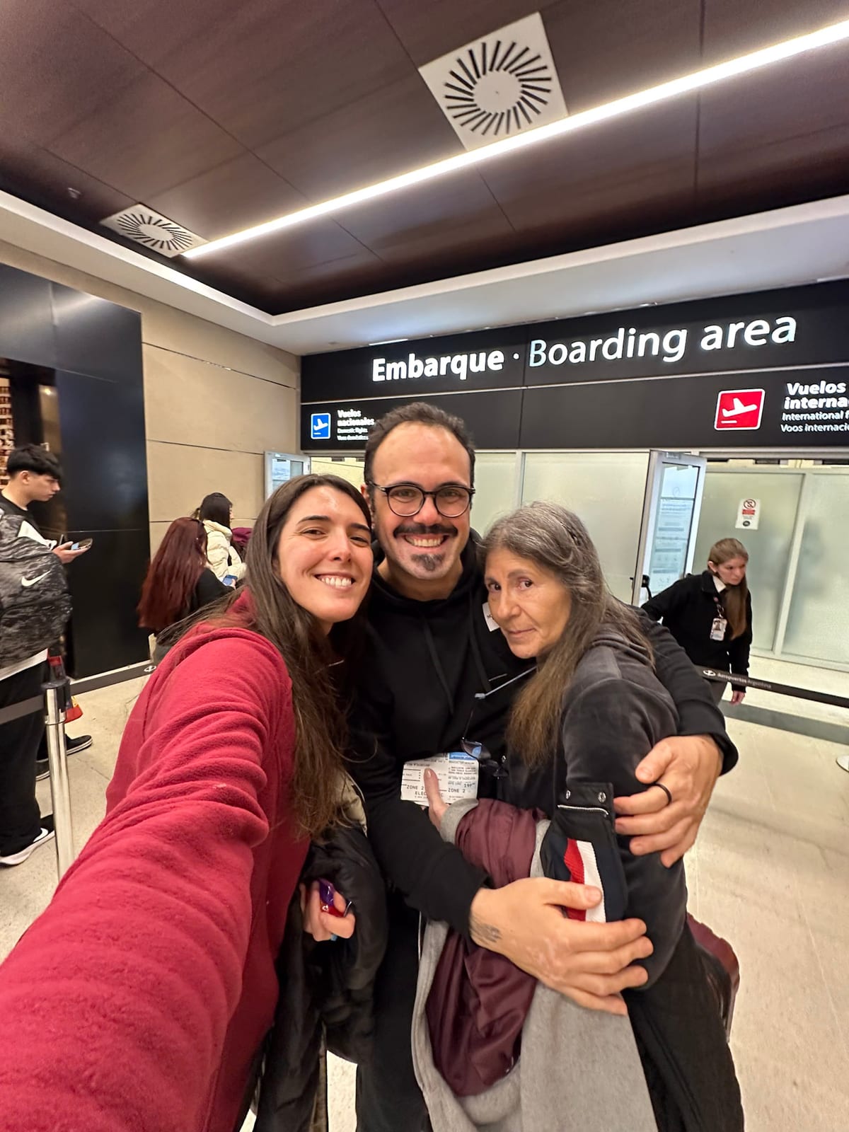 Área de embarque do aeroporto de Bariloche
